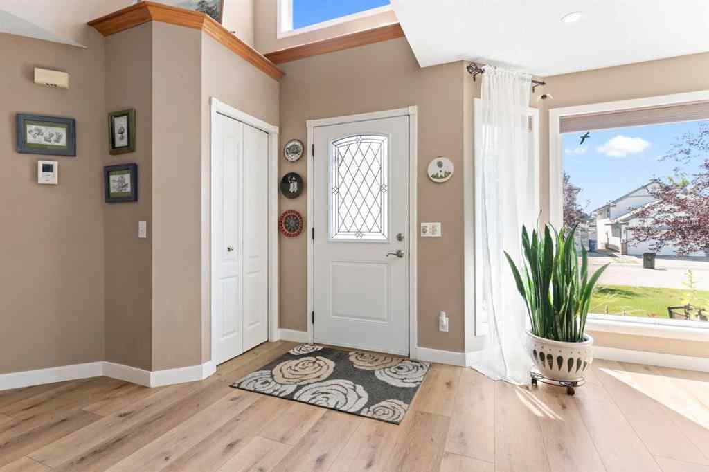MLS® A2249508 - 40 Rocky Ridge Landing NW in Rocky Ridge Calgary, Residential