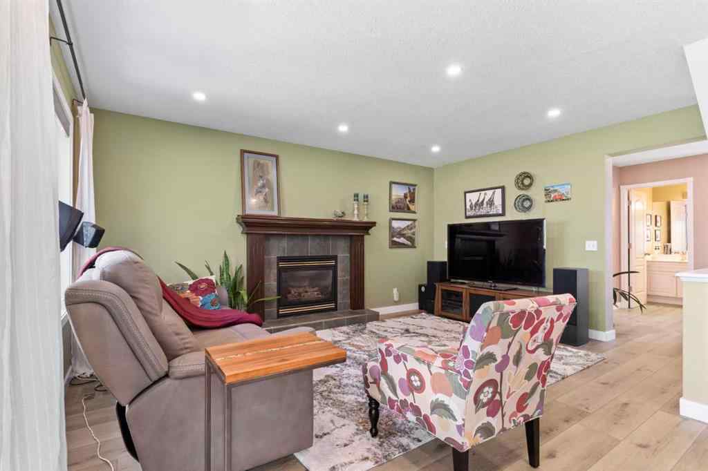 MLS® A2249508 - 40 Rocky Ridge Landing NW in Rocky Ridge Calgary, Residential