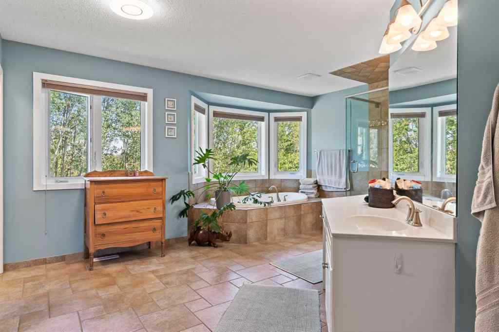 MLS® A2249508 - 40 Rocky Ridge Landing NW in Rocky Ridge Calgary, Residential