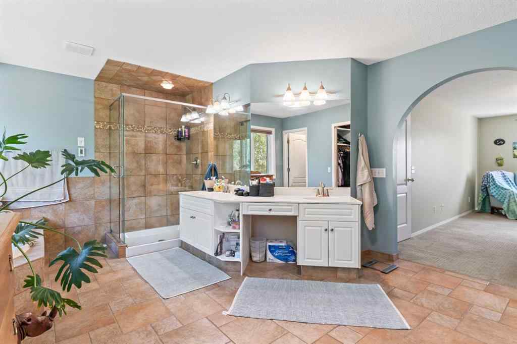 MLS® A2249508 - 40 Rocky Ridge Landing NW in Rocky Ridge Calgary, Residential