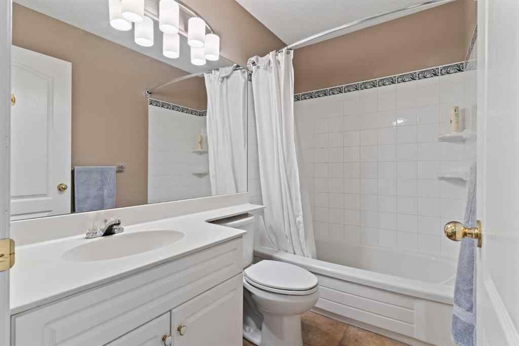MLS® A2249508 - 40 Rocky Ridge Landing NW in Rocky Ridge Calgary, Residential