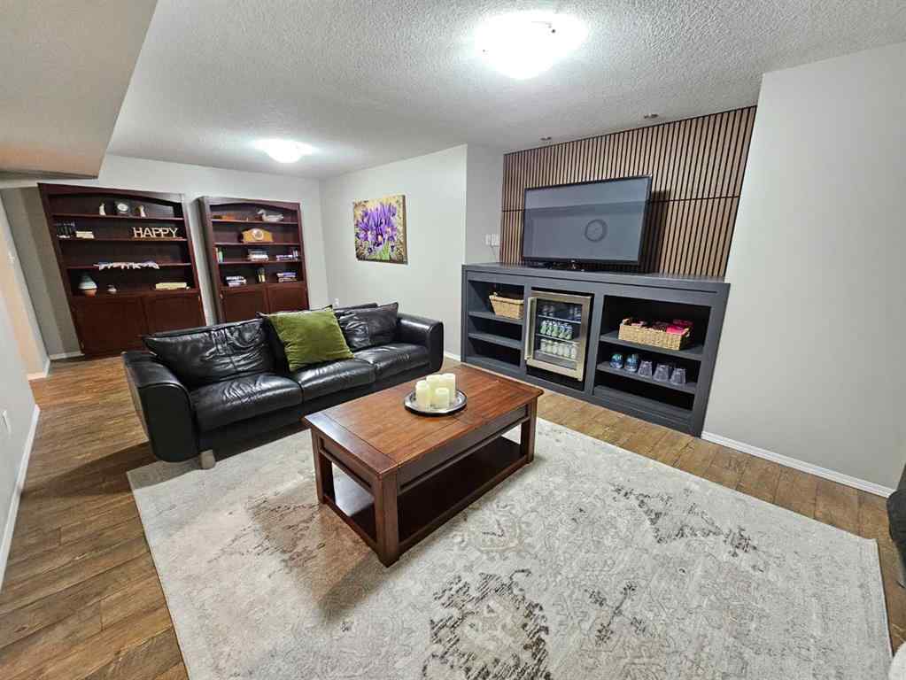 MLS® A2249510 - 9424 Wedgewood Drive N in Wedgewood Wedgewood, Residential