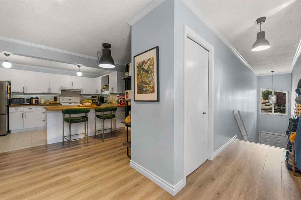 MLS® A2249517 - Unit #201 701 56 Avenue SW in Windsor Park Calgary, Residential