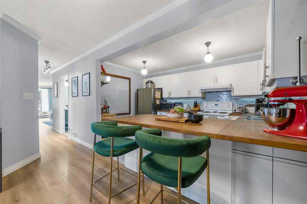MLS® A2249517 - Unit #201 701 56 Avenue SW in Windsor Park Calgary, Residential