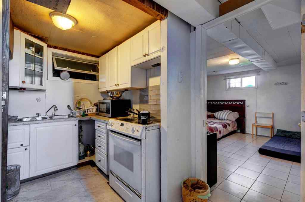 MLS® A2249522 - 3012 12 Avenue SE in Albert Park/Radisson Heights Calgary, Residential