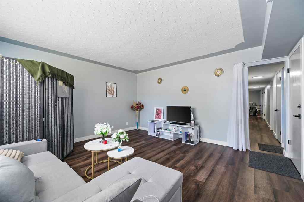 MLS® A2249523 - 2619 16 Street SW in Bankview Calgary, Multi-Family