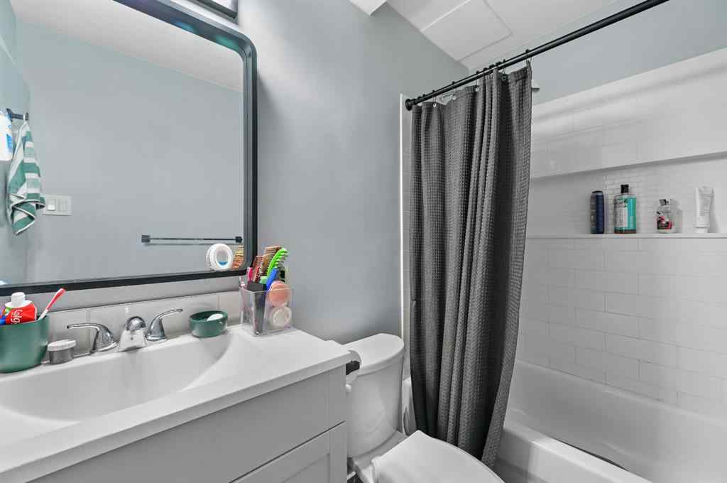 MLS® A2249523 - 2619 16 Street SW in Bankview Calgary, Multi-Family