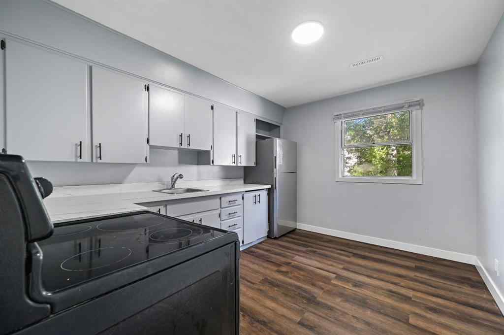 MLS® A2249523 - 2619 16 Street SW in Bankview Calgary, Multi-Family