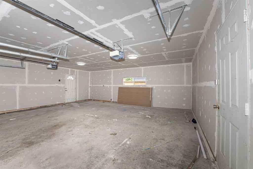 MLS® A2249527 - 140 Whitworth Way  in Whitehorn Calgary, Residential