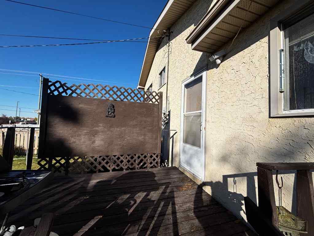 MLS® A2249532 - 9527 98 Avenue  in Smith Grande Prairie, Residential