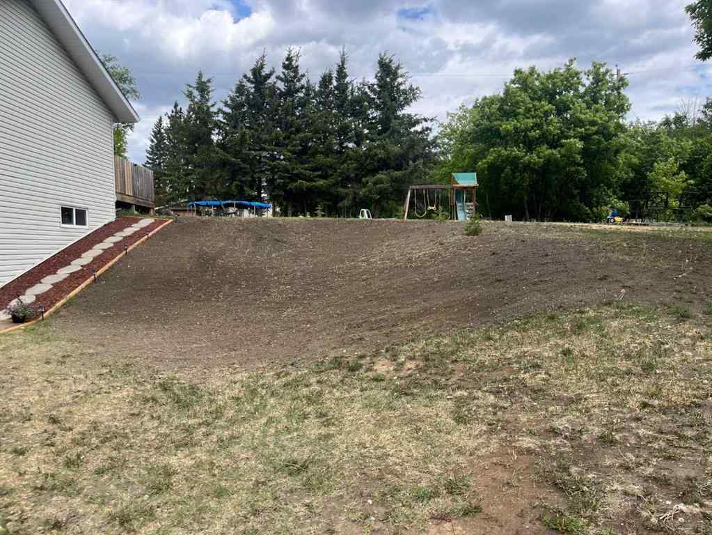 MLS® A2249533 - 26 Hillmond Avenue  in NONE Hillmond, Residential