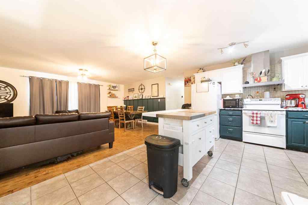 MLS® A2249533 - 26 Hillmond Avenue  in NONE Hillmond, Residential