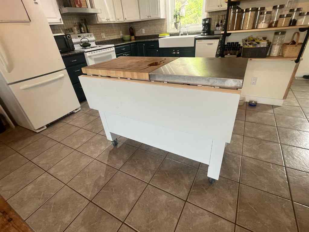MLS® A2249533 - 26 Hillmond Avenue  in NONE Hillmond, Residential