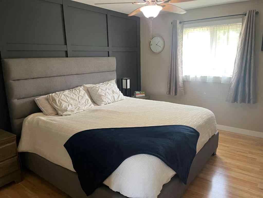 MLS® A2249533 - 26 Hillmond Avenue  in NONE Hillmond, Residential