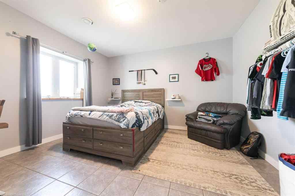 MLS® A2249533 - 26 Hillmond Avenue  in NONE Hillmond, Residential