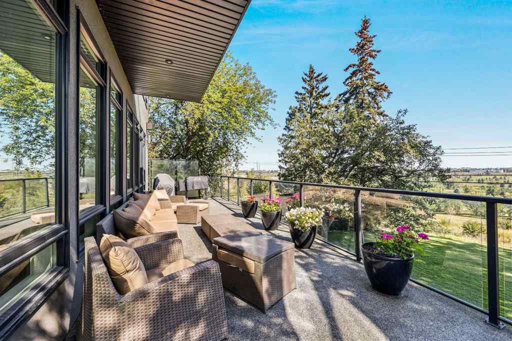MLS® A2249542 - 2216 8 Street NE in Winston Heights/Mountview Calgary, Residential