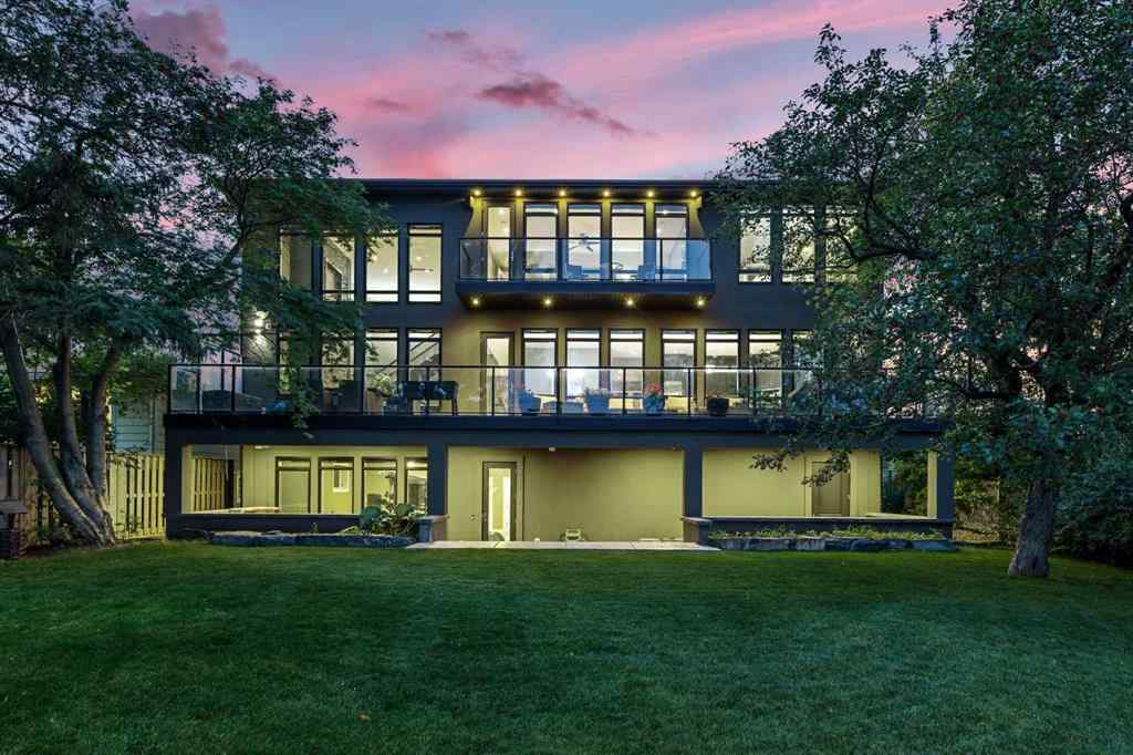 MLS® A2249542 - 2216 8 Street NE in Winston Heights/Mountview Calgary, Residential