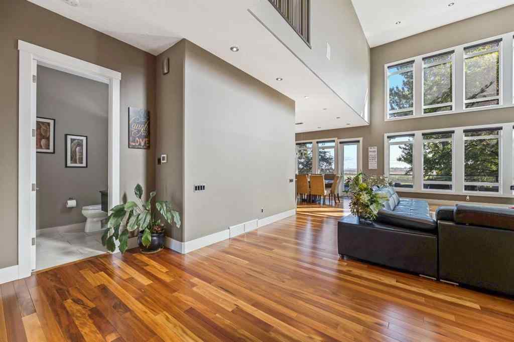 MLS® A2249542 - 2216 8 Street NE in Winston Heights/Mountview Calgary, Residential