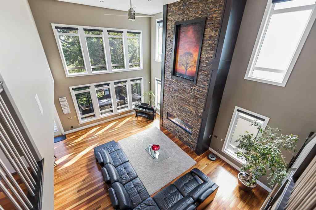 MLS® A2249542 - 2216 8 Street NE in Winston Heights/Mountview Calgary, Residential