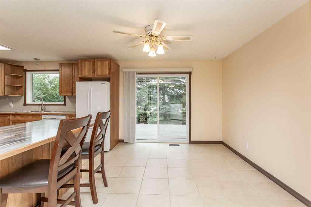MLS® A2249546 - 5014 60 Street Close  in Downtown Lacombe Lacombe, Residential