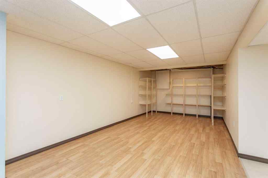 MLS® A2249546 - 5014 60 Street Close  in Downtown Lacombe Lacombe, Residential