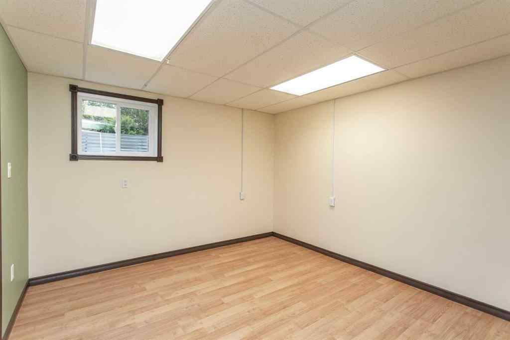 MLS® A2249546 - 5014 60 Street Close  in Downtown Lacombe Lacombe, Residential