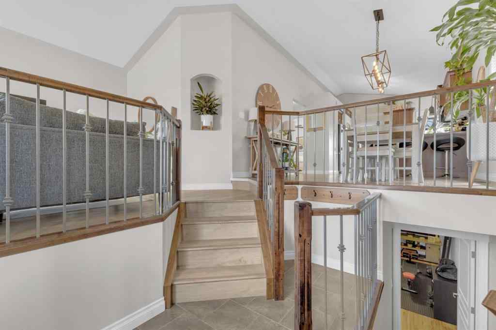 MLS® A2249547 - 69 Bowman Circle  in Beacon Hill Sylvan Lake, Residential