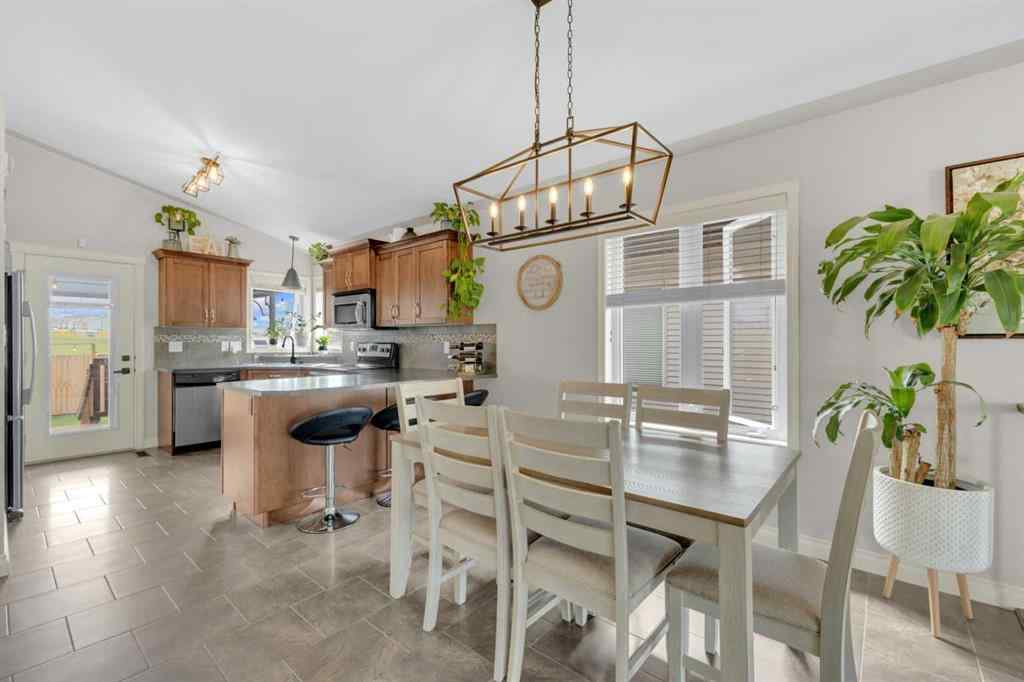 MLS® A2249547 - 69 Bowman Circle  in Beacon Hill Sylvan Lake, Residential