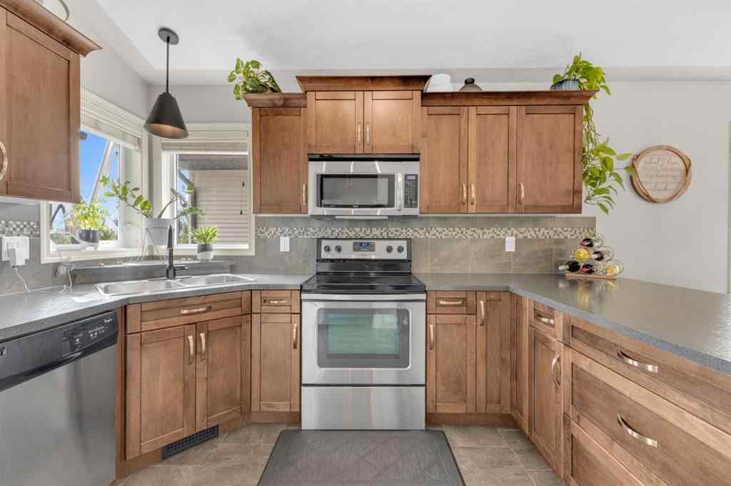 MLS® A2249547 - 69 Bowman Circle  in Beacon Hill Sylvan Lake, Residential