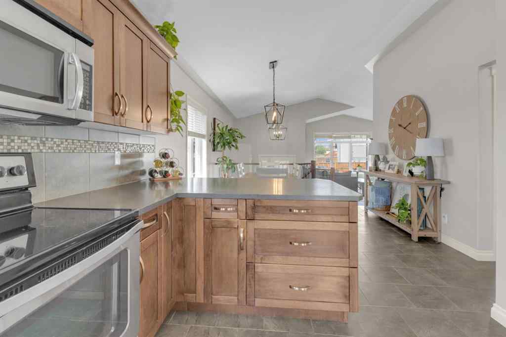 MLS® A2249547 - 69 Bowman Circle  in Beacon Hill Sylvan Lake, Residential