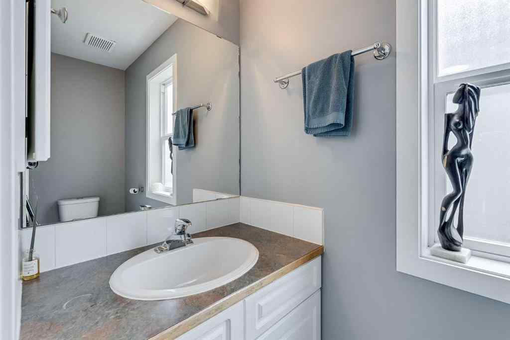 MLS® A2249550 - 142 Creek Gardens Place NW in Silver Creek Airdrie, Residential