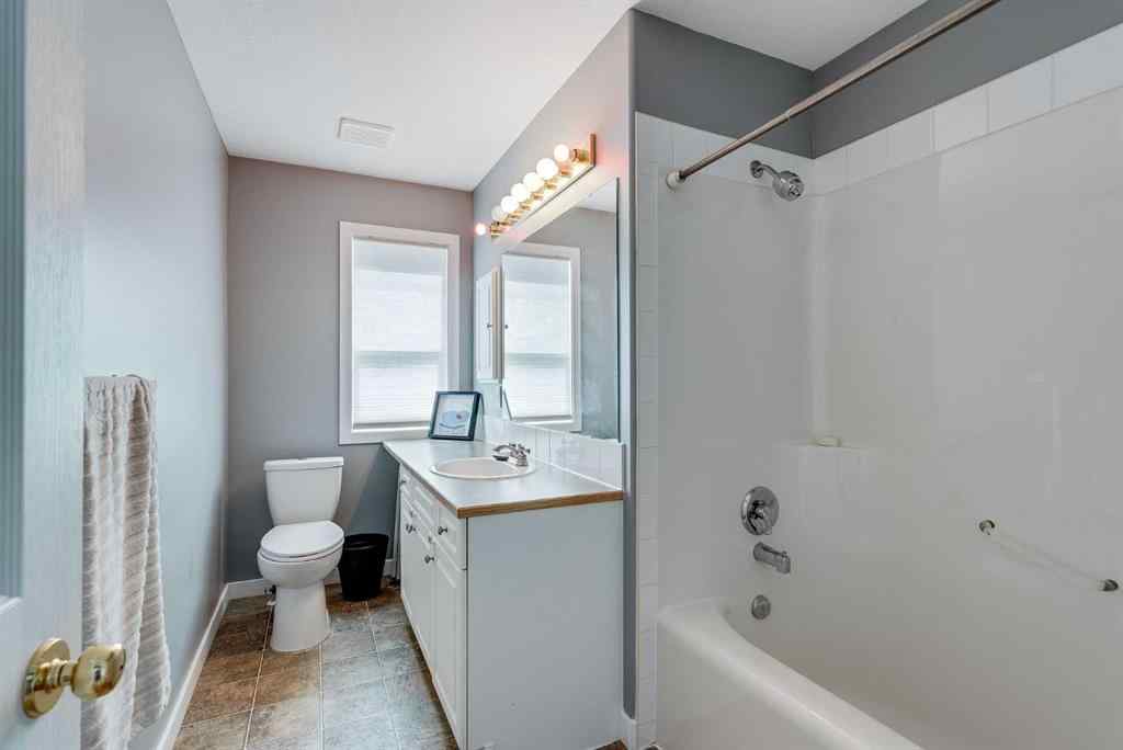 MLS® A2249550 - 142 Creek Gardens Place NW in Silver Creek Airdrie, Residential