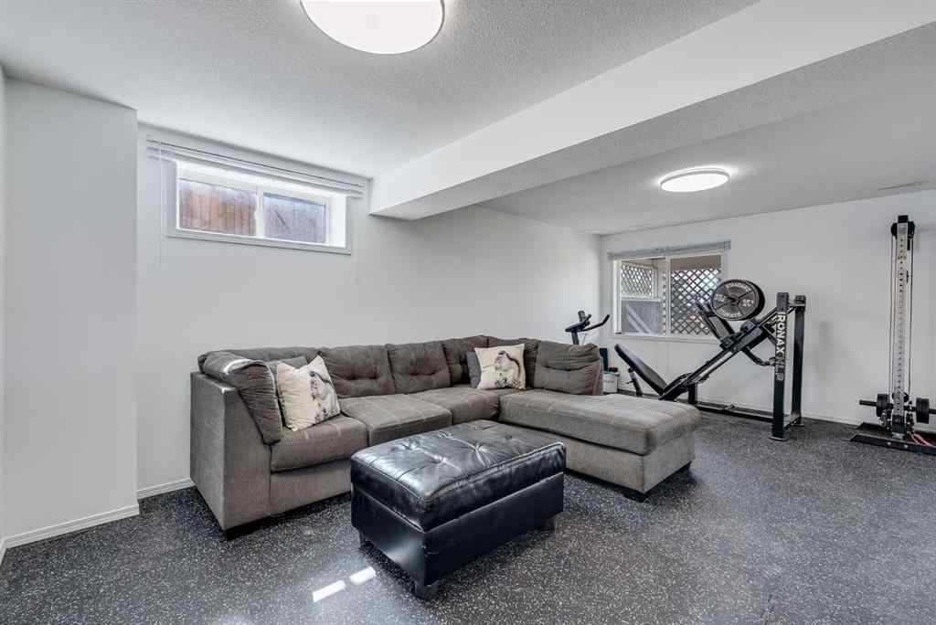 MLS® A2249550 - 142 Creek Gardens Place NW in Silver Creek Airdrie, Residential