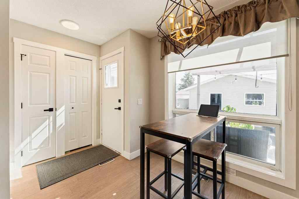 MLS® A2249560 - 815 Erin Woods Drive SE in Erin Woods Calgary, Residential