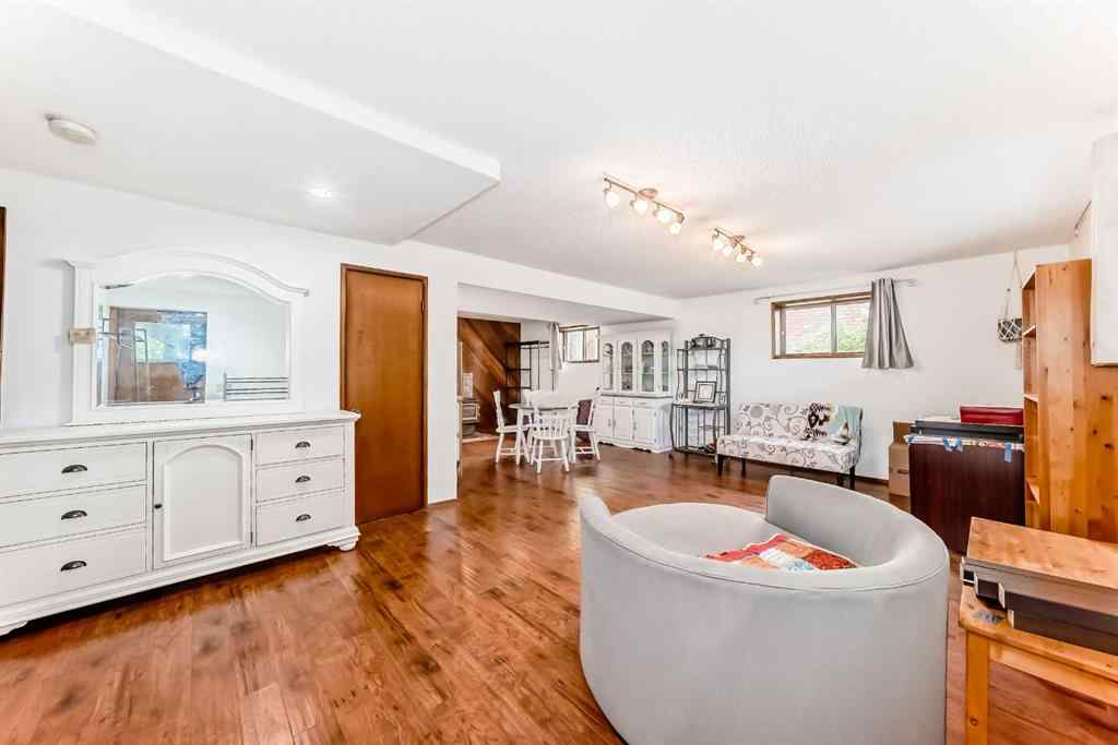MLS® A2249567 - 22 Glenhill Drive  in Glenbow Cochrane, Residential