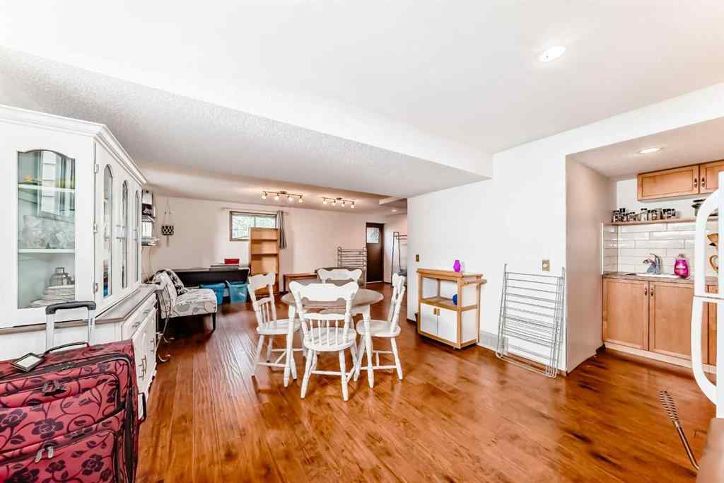 MLS® A2249567 - 22 Glenhill Drive  in Glenbow Cochrane, Residential