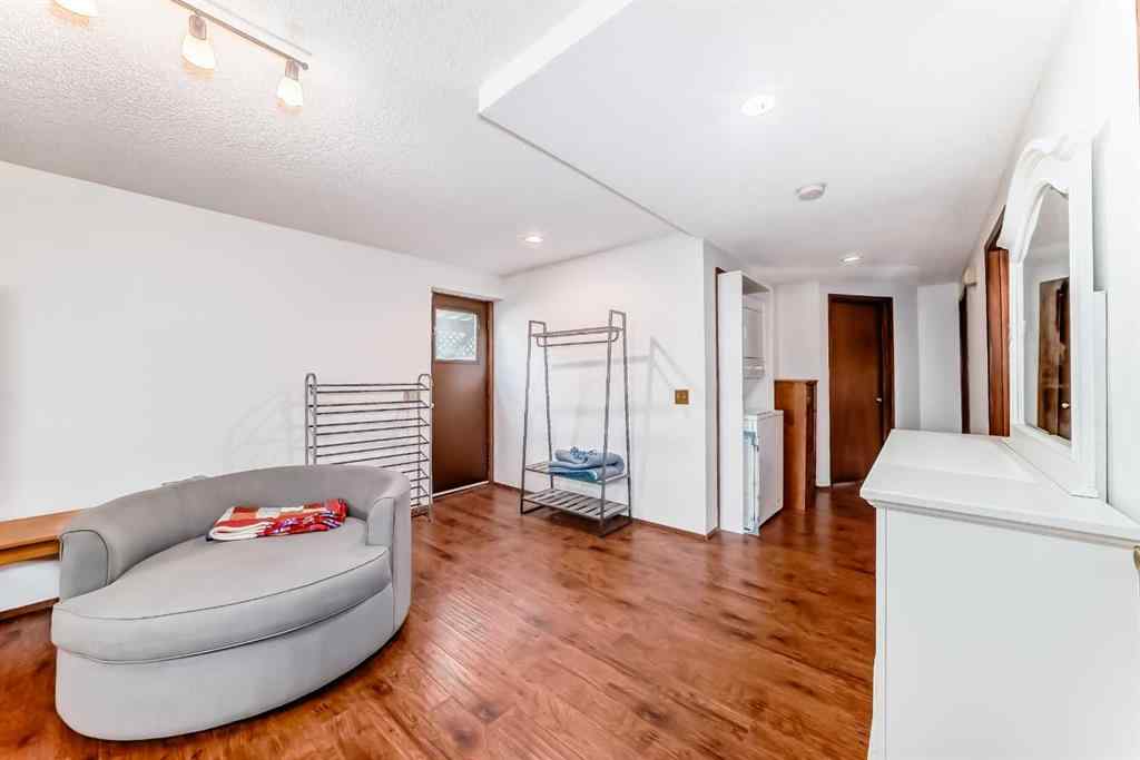 MLS® A2249567 - 22 Glenhill Drive  in Glenbow Cochrane, Residential