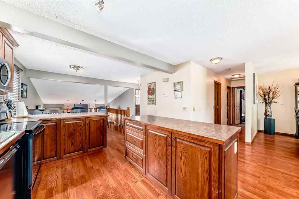 MLS® A2249567 - 22 Glenhill Drive  in Glenbow Cochrane, Residential