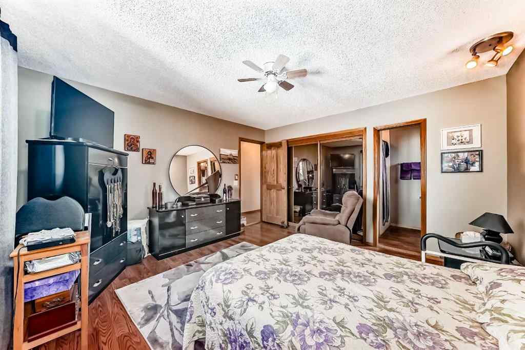 MLS® A2249567 - 22 Glenhill Drive  in Glenbow Cochrane, Residential