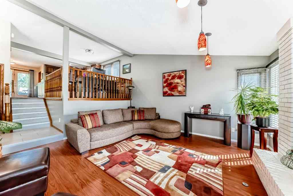 MLS® A2249567 - 22 Glenhill Drive  in Glenbow Cochrane, Residential