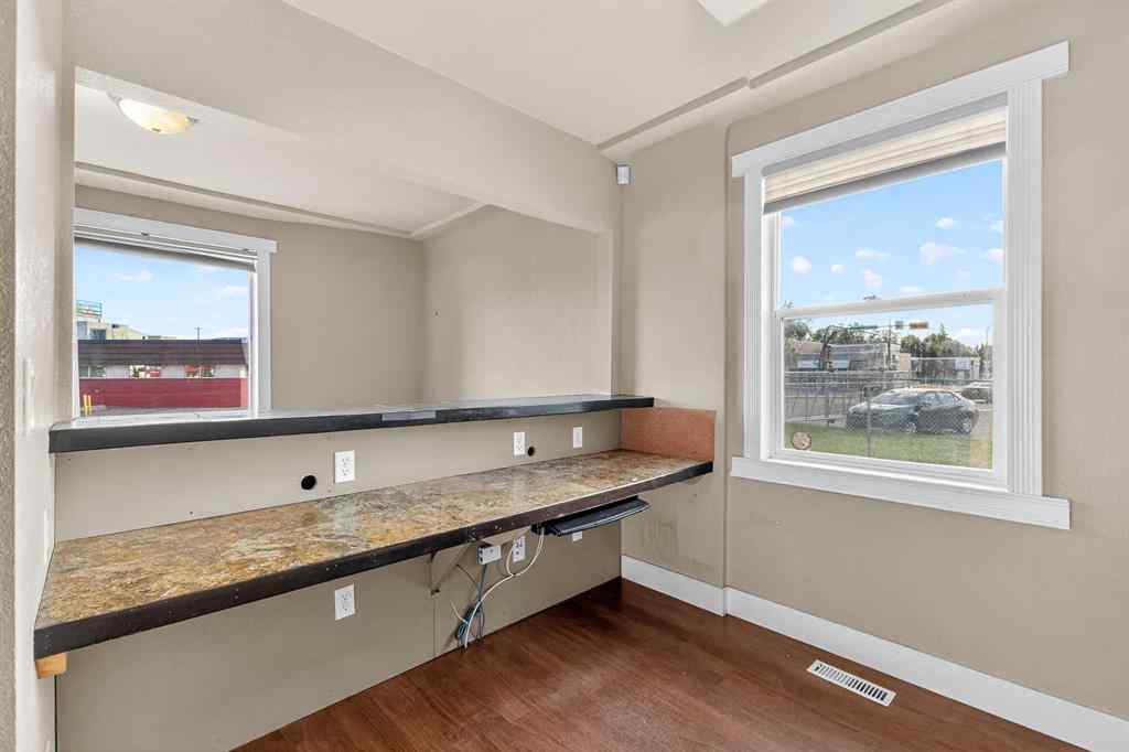 MLS® A2249569 - 4926 45 Street  in Downtown Red Deer Red Deer, Commercial