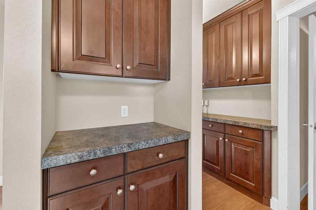 MLS® A2249569 - 4926 45 Street  in Downtown Red Deer Red Deer, Commercial