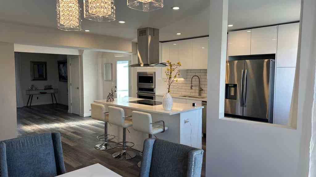 MLS® A2249570 - Unit #206 6223 31 Avenue NW in Bowness Calgary, Residential