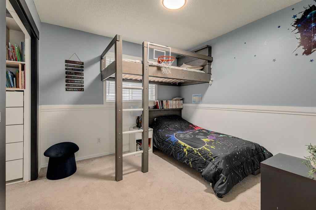 MLS® A2249573 - 1209 Kingsland Road SE in Kings Heights Airdrie, Residential