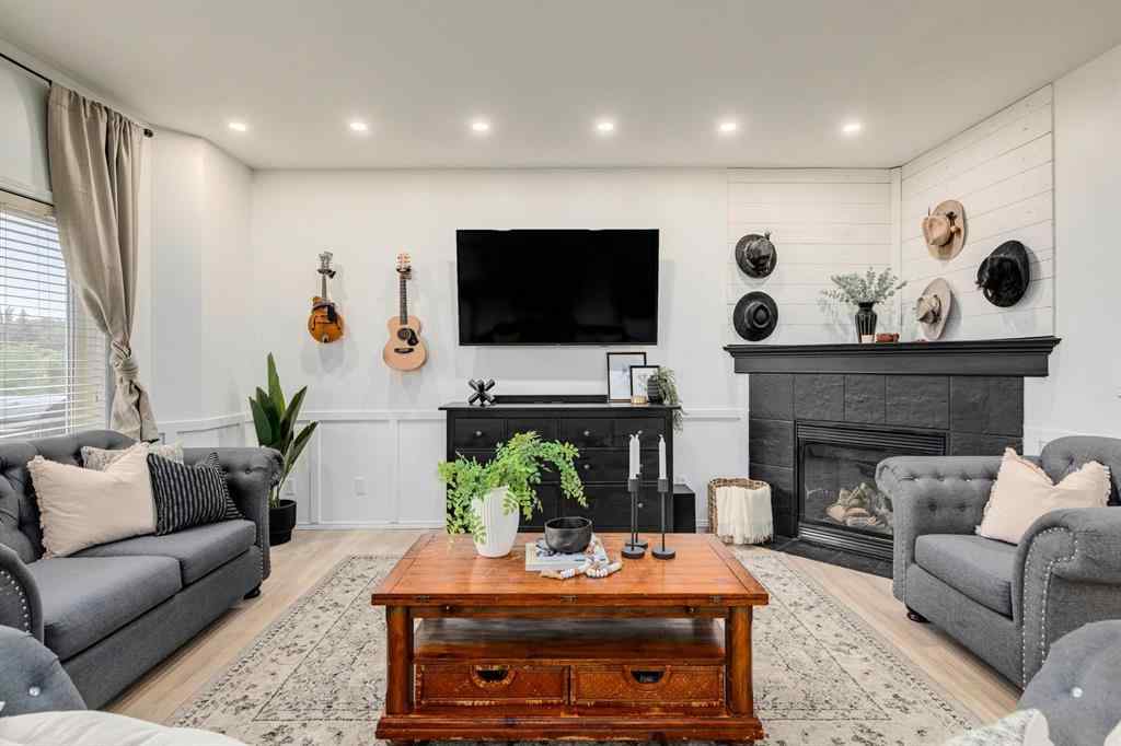 MLS® A2249573 - 1209 Kingsland Road SE in Kings Heights Airdrie, Residential
