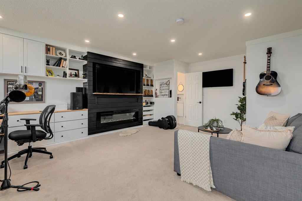 MLS® A2249573 - 1209 Kingsland Road SE in Kings Heights Airdrie, Residential