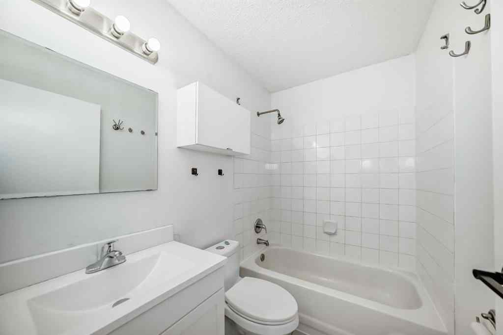 MLS® A2249576 - 37 Martinbrook Link NE in Martindale Calgary, Residential