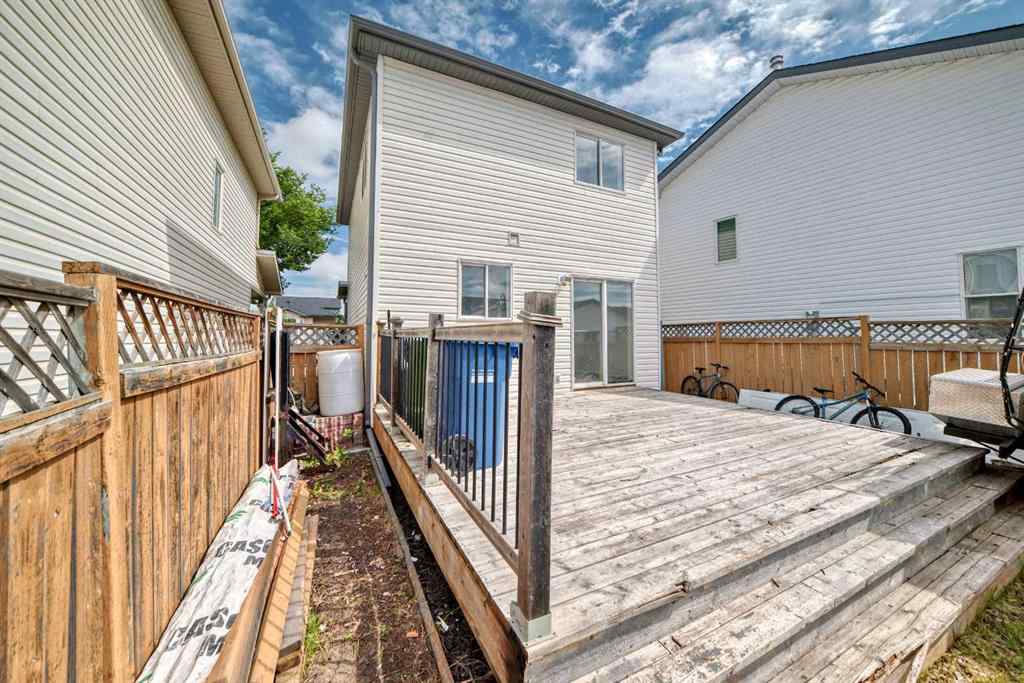 MLS® A2249576 - 37 Martinbrook Link NE in Martindale Calgary, Residential