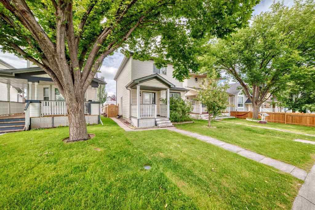 MLS® A2249576 - 37 Martinbrook Link NE in Martindale Calgary, Residential