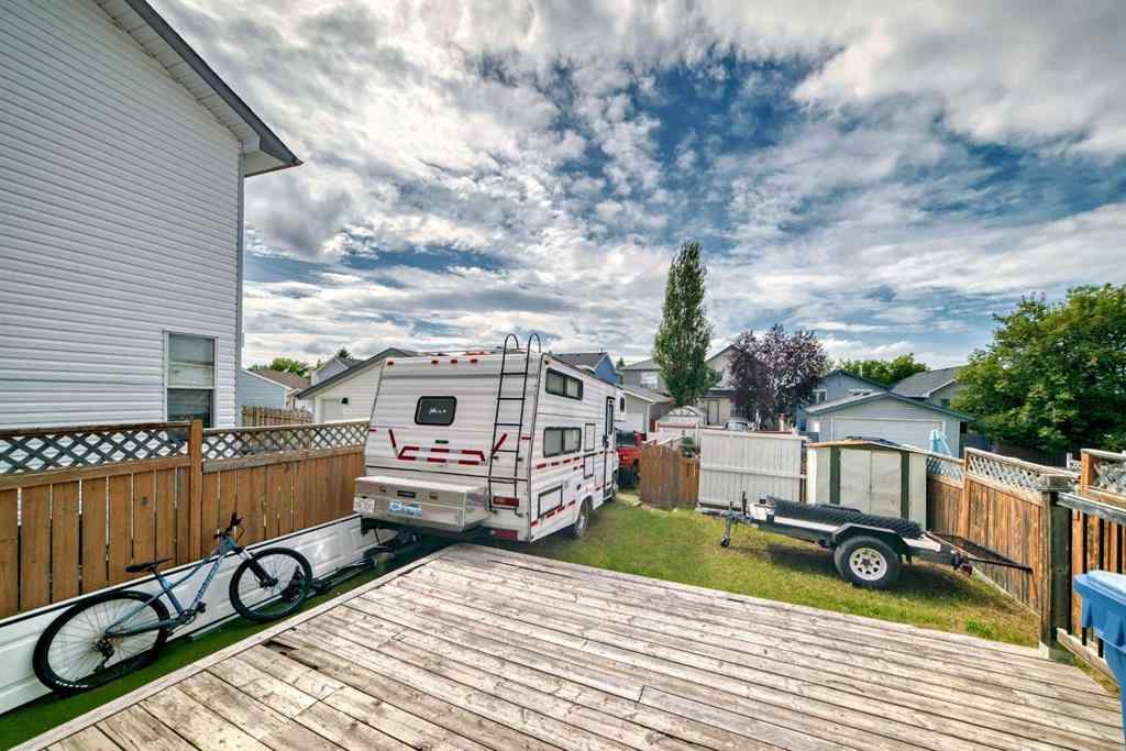 MLS® A2249576 - 37 Martinbrook Link NE in Martindale Calgary, Residential